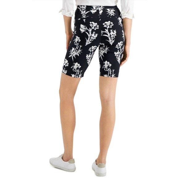 Charter Club Floral-Print Pull-On Shorts XS - Picture 3 of 11
